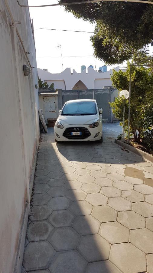 Вилла Torre Dell'Orso Centro - Villino Vista Mare Con Ampio Giardino Экстерьер фото